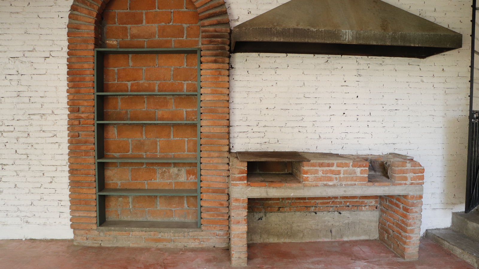 COMMERCIAL HOUSE FOR RENT IN BRENAMIEL OAXACA